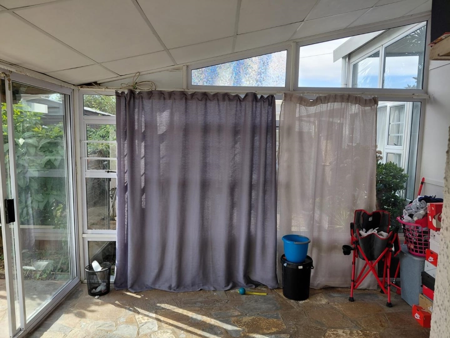 To Let 1 Bedroom Property for Rent in Monte Vista Western Cape